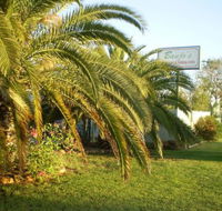 Banjo's Overnight amp Holiday Units - Tourism Caloundra
