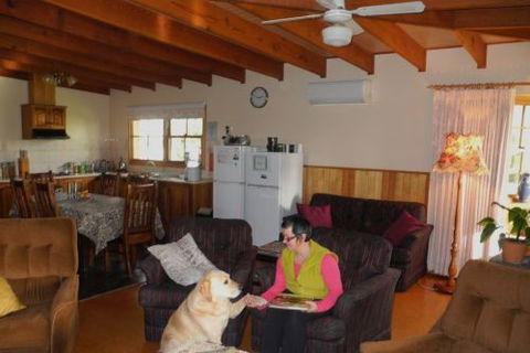 Happydays Accommodation Motor Inn - Tourism Caloundra 5