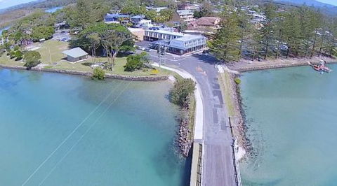 Brunswick River Inn - Tourism Caloundra 1