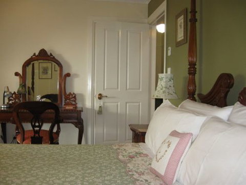Elindale House Bed & Breakfast - Tourism Caloundra 4