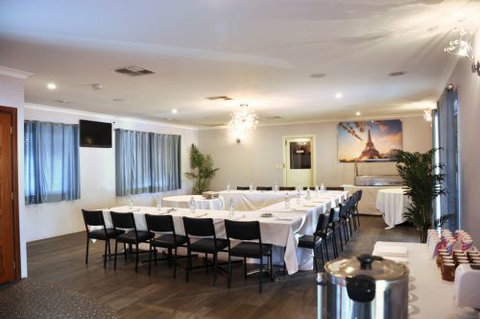 Pinjarra Resort  - Tourism Caloundra 4