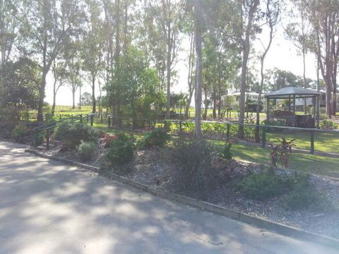 Tiaro Motor Inn - Tourism Caloundra 0