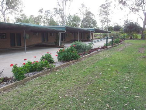 Tiaro Motor Inn - Tourism Caloundra 1