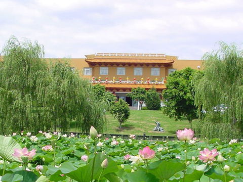 Nan Tien Temple Pilgrim Lodge - Tourism Caloundra 0