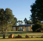  William Macintosh Motor Lodge - Tourism Caloundra