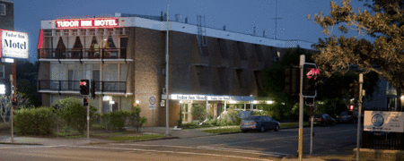 Tudor Inn Motel - Tourism Caloundra
