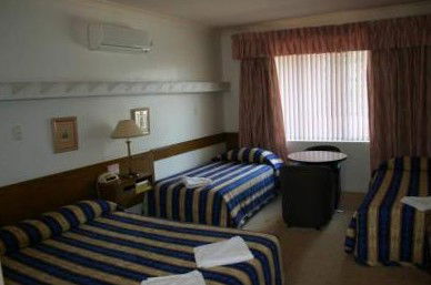 Panorama Motor Inn - Tourism Caloundra 2