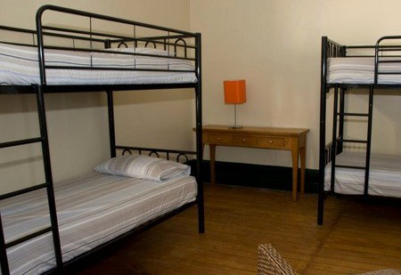 Glebe Village Backpackers - Tourism Caloundra 0