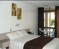 The Edge Hotel - Tourism Caloundra 0