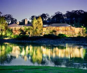 Cypress Lakes Resort - Tourism Caloundra 0