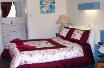 Colonial Inn Tamworth - Tourism Caloundra 2