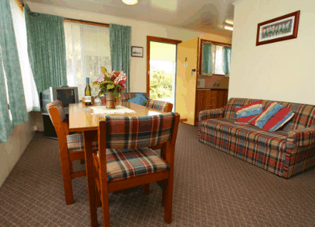 Sharonlee Strahan Villas - Tourism Caloundra 1