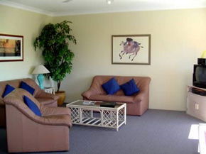 Sandcastles Holiday Apartments - Tourism Caloundra 3