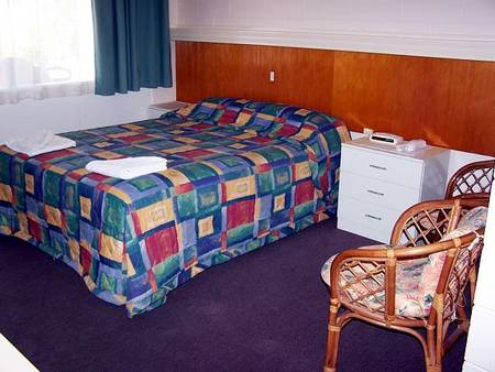 Renmark Motor Inn - Tourism Caloundra 1