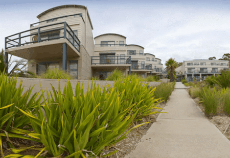 Corrigans Cove Apartments - Tourism Caloundra 0
