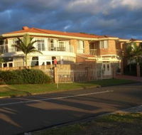 Lake Haven Motor Inn - Tourism Caloundra