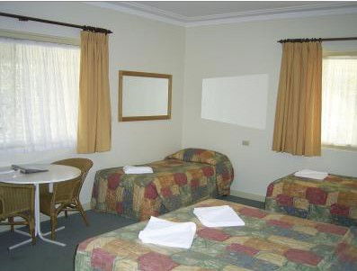Bucketts Way Motel - Tourism Caloundra 0