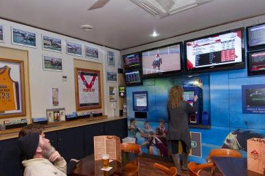 Seabreeze Hotel - Tourism Caloundra 1