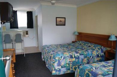 Haven Waters Motel And Suites - Tourism Caloundra 2
