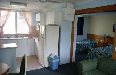 Haven Waters Motel And Suites - Tourism Caloundra 3