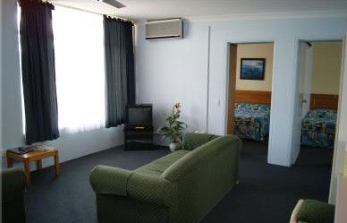 Haven Waters Motel And Suites - Tourism Caloundra 4