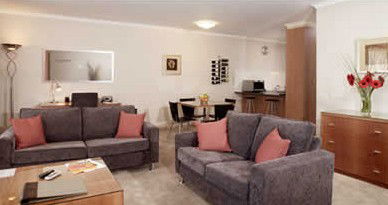 Ringwood Royale Apartment Hotel - Tourism Caloundra 0