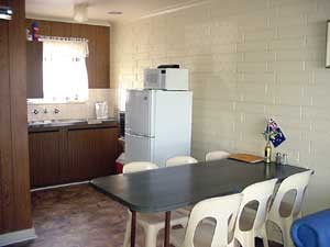 Wool Bay Holiday Units - Tourism Caloundra 0