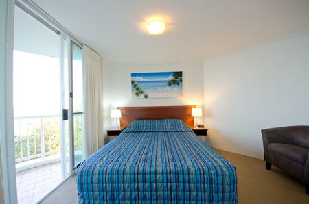 Crystal Bay Resort - Tourism Caloundra 4
