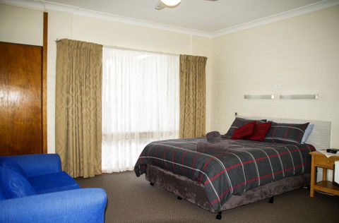 Ventura Motel - Tourism Caloundra 2