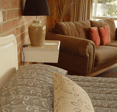 Country Roads Motor Inn - Tourism Caloundra 1