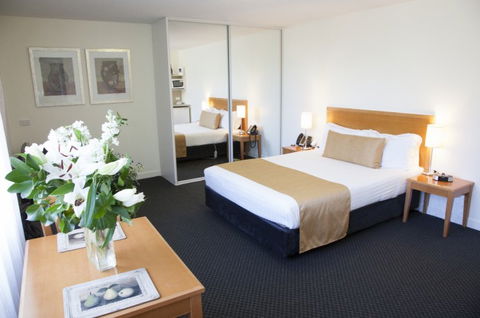 Salamanca Terraces - Tourism Caloundra 2