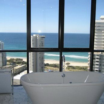 Aria Apartments Broadbeach - Tourism Caloundra 4