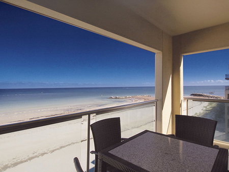 Oaks Plaza Pier - Tourism Caloundra 4