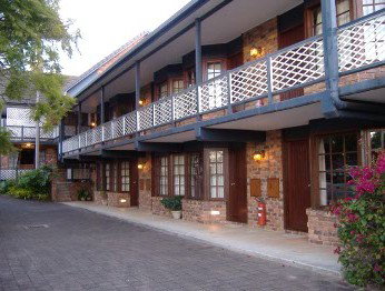Montville Mountain Inn - Tourism Caloundra 0