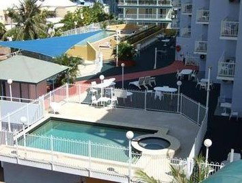 Cullen Bay Serviced Apartments - Tourism Caloundra 0