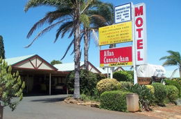 Allan Cunningham Motel - Tourism Caloundra 0