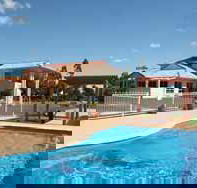 Country Roads Motor Inn - Tourism Caloundra