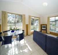 Swan Lake Holiday Park - Tourism Caloundra