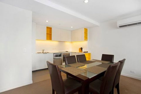 Astra Apartments - Melbourne Docklands - Tourism Caloundra 2