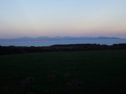 Walkerville South Accommodation - Tourism Caloundra 2