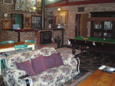 Eagle Foundry B & B - Tourism Caloundra 2