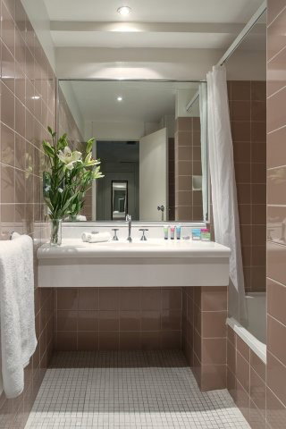 Macleay Hotel And Serviced Apartments - Sydney Accommodation - Tourism Caloundra 3