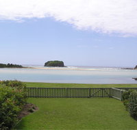 Waterfront Villa - Tourism Caloundra