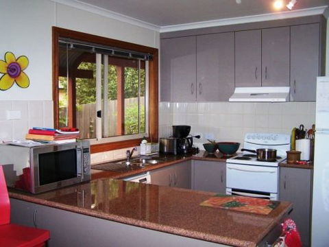 Monaro Cottage - Tourism Caloundra 7