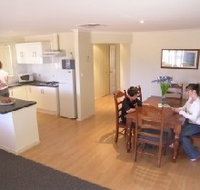 Copper Cove Holiday Villas - Tourism Caloundra