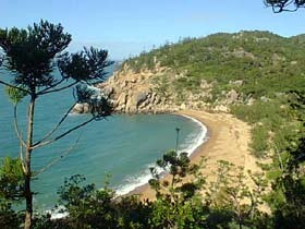 Magnetic Island Holiday Homes - Tourism Caloundra 0