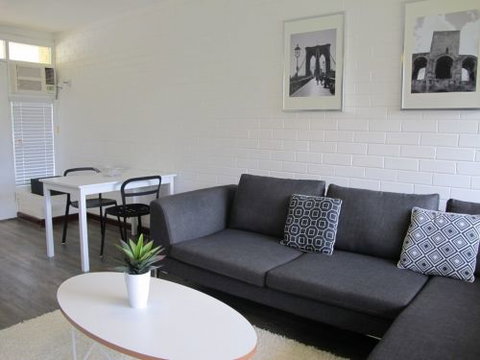Staywest Apartments - Tourism Caloundra 5