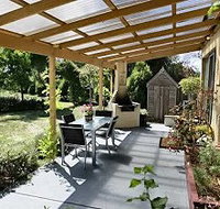 Grandma Housemove - Tourism Caloundra