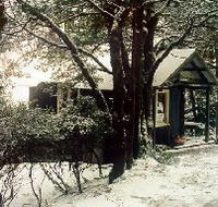 Waldheim Cabins - Tourism Caloundra
