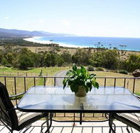 Bicheno's Ocean View Retreat - Tourism Caloundra